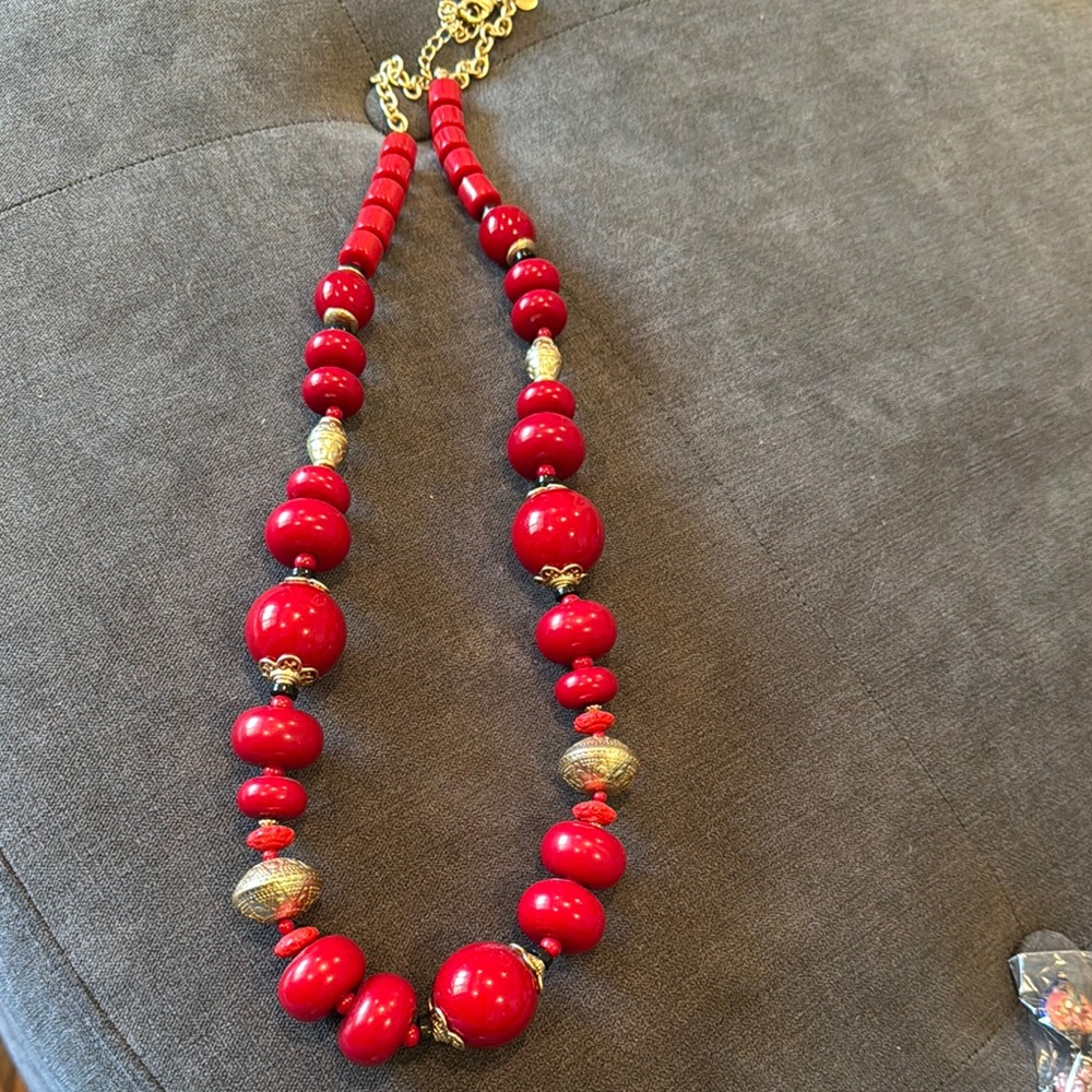 Elegant Red Beaded Necklace